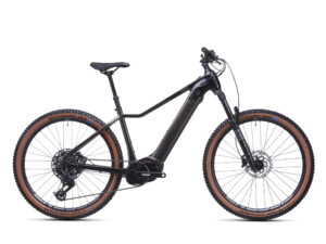 (ZÁRUKA OD 30.3 2026)CRUSSIS-ONE-Guera 10.11(2026)-17",19"RÁM-(MOT.PANASONIC GX ULTIMÁTE-95Nm)-(BAT.25Ah-900Wh)-SKLADEM !!!